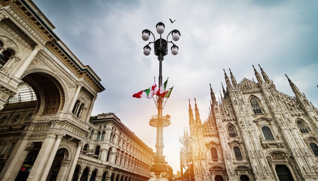 beautiful-panoramic-view-duomo-square-milan-with-big-stree